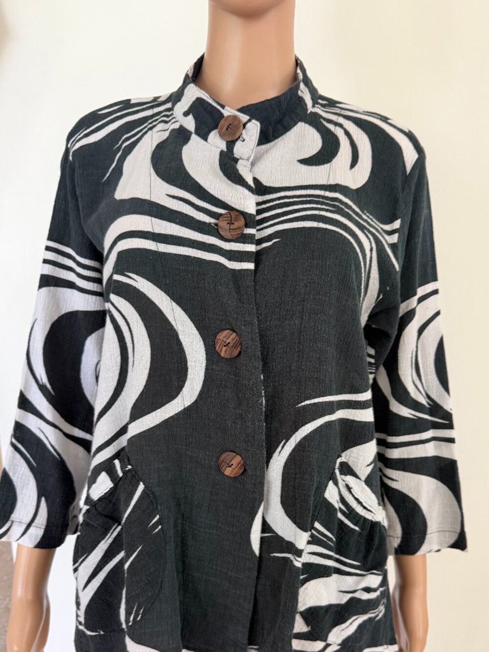 YASUKO Black White Lagenlook  Swirl Cotton Tunic Art to Wear Sz M/L.